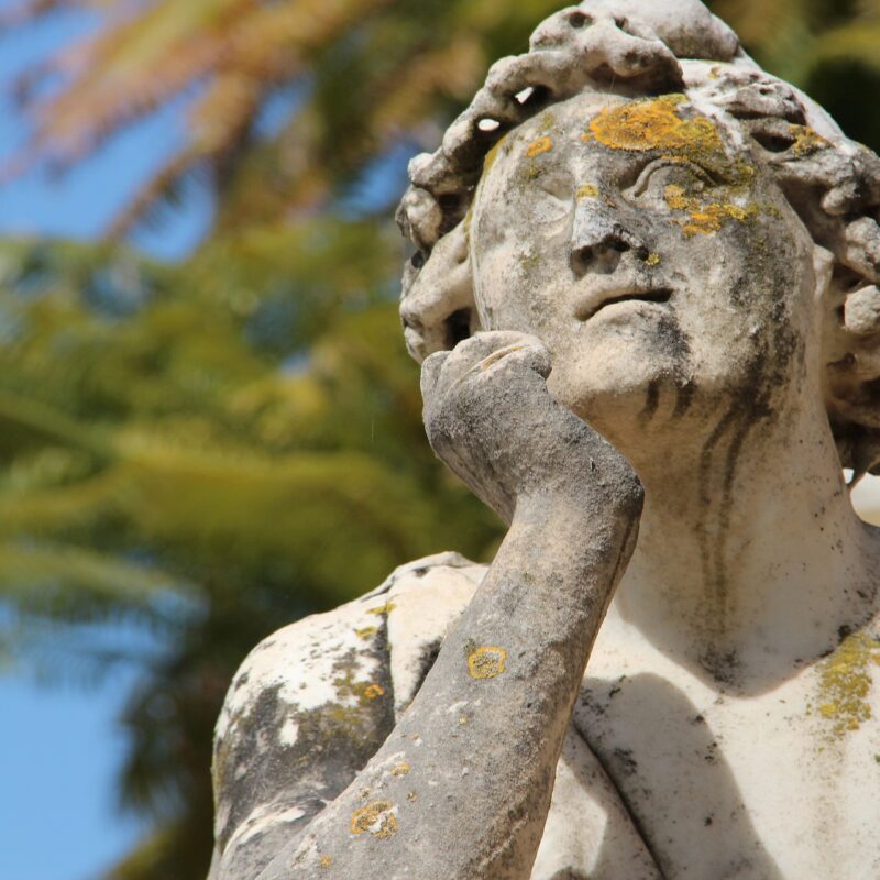statua